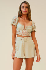 SUMMER IN THE HAMPTONS MATCHING LACE SHORT SET - MINT