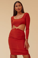 CROSS YOUR MIND RING RUCHED MIDI DRESS - RUST