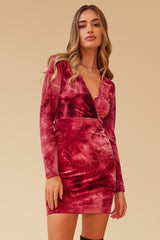 EXHALE VELVET & GLITTER V-NECK MINI DRESS - WINE/WHITE