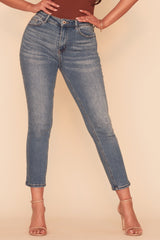 WANTED YOU SLIM STRAIGHT JEAN - MEDIUM WASH