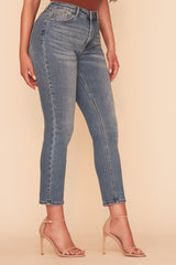 WANTED YOU SLIM STRAIGHT JEAN - MEDIUM WASH