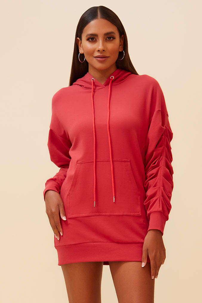 ON THE GO PULLOVER RUCHED HOODIE - RUST